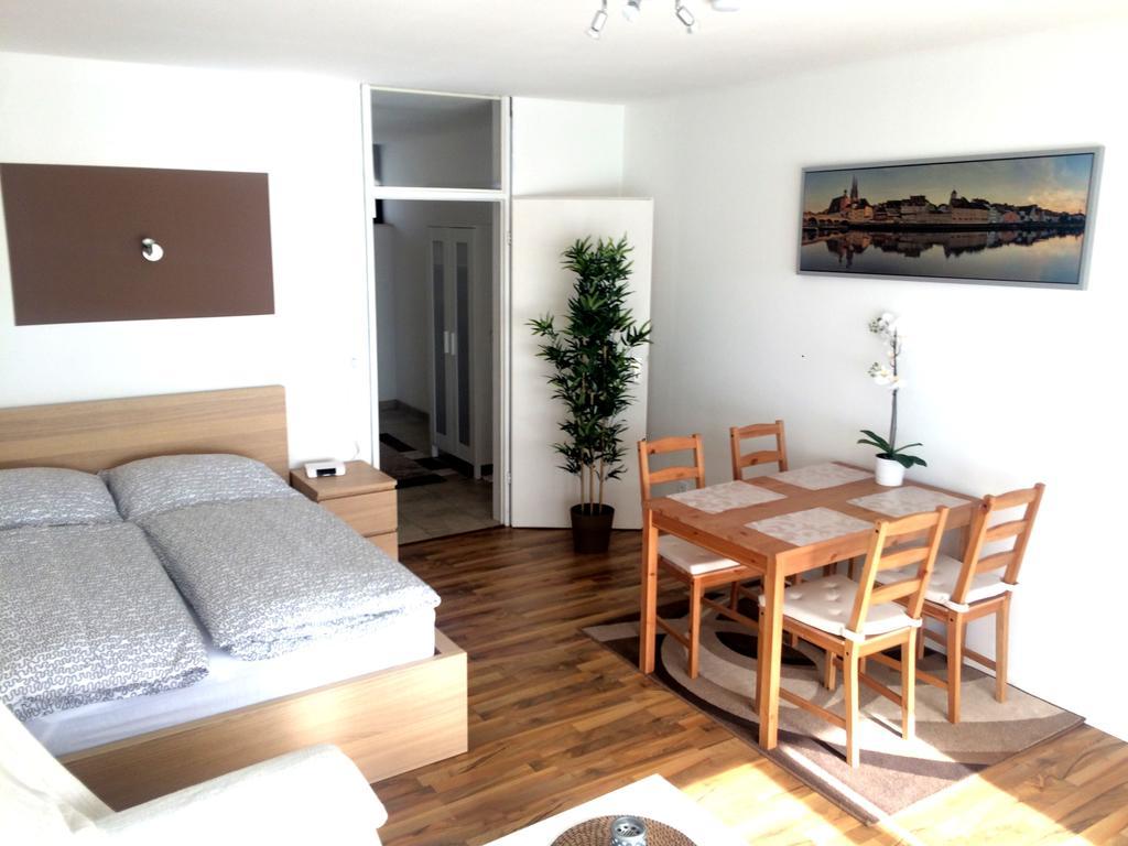 Apartment Westside Регенсбург Номер фото